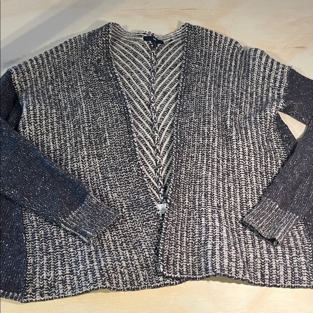 Black and White Lambs Wool Cardigan Oversized Sweater XS